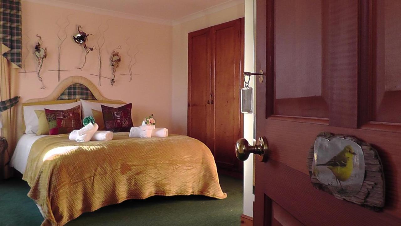 Wagtail Lodge Dinnet Dış mekan fotoğraf