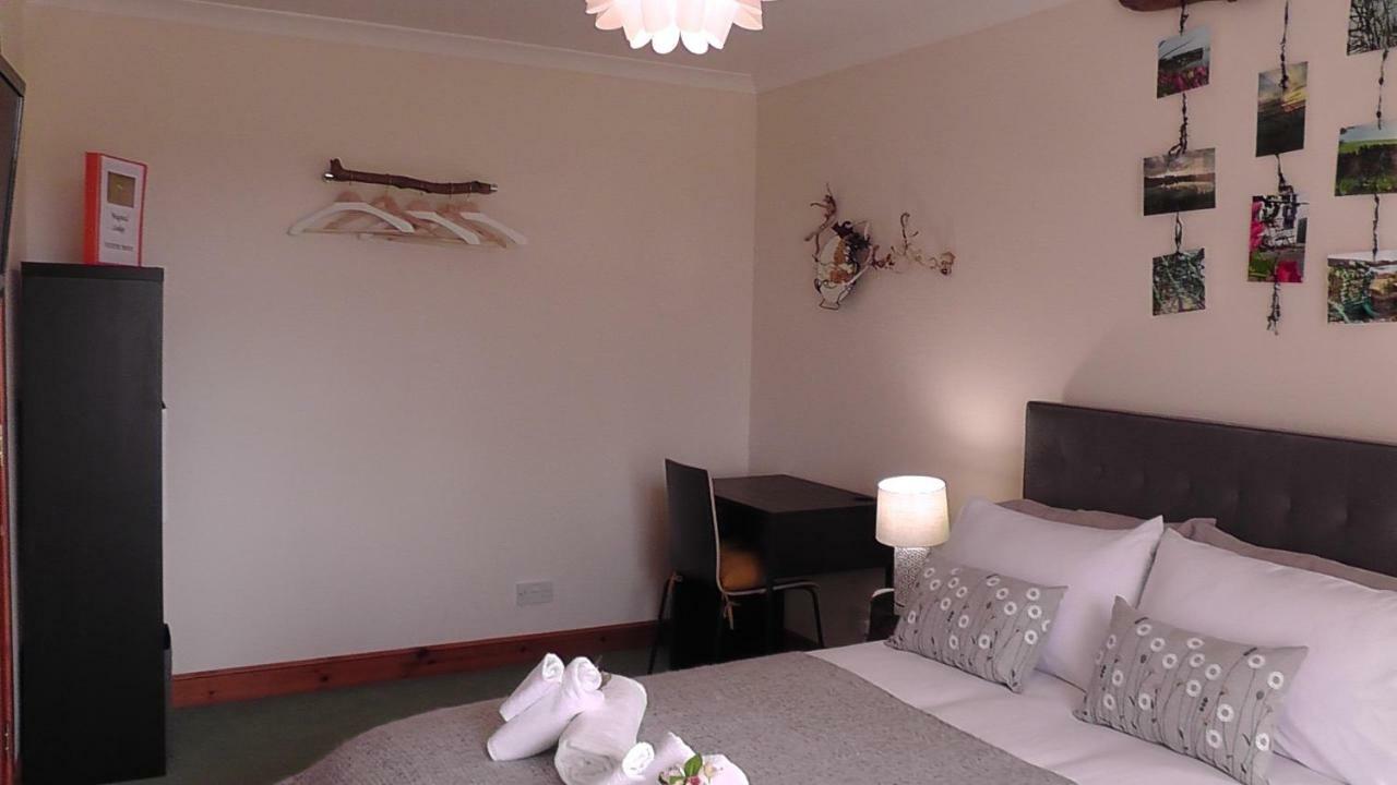 Wagtail Lodge Dinnet Dış mekan fotoğraf